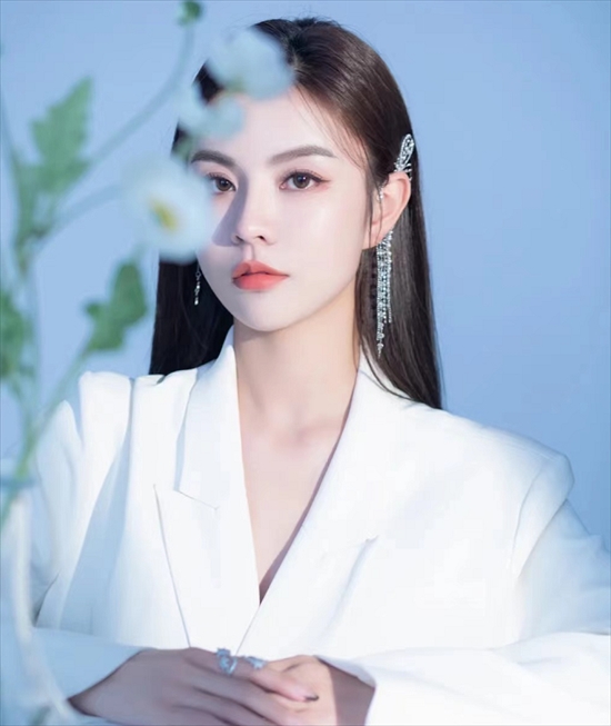 红雅老师
